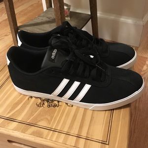 Adidas Courtset NWB sneakers women’s size 11